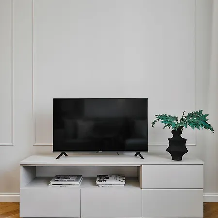 Rentplanet - Krasinskiego Apartment